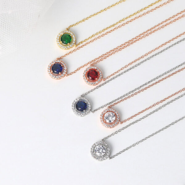 Women's Stylish Round Zircon Pendant Clavicle Chain - Image 5